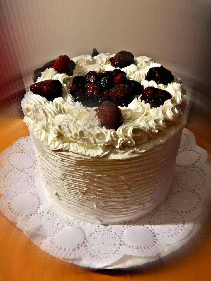 torta helada frutos rojos